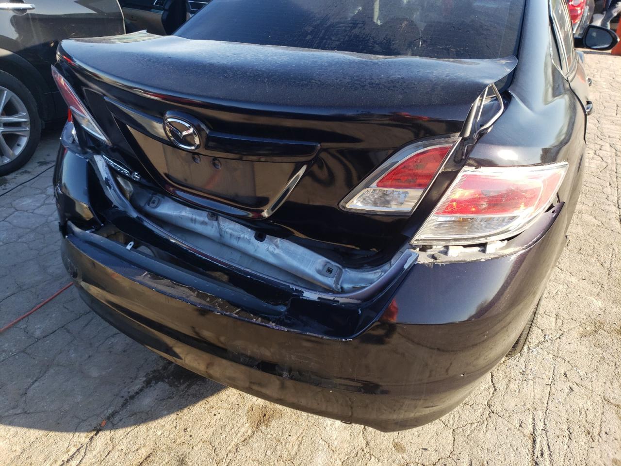 Photo 10 from auction – 2010 MAZDA 6 I with VIN 1YVHZ8BH9A5M45877
