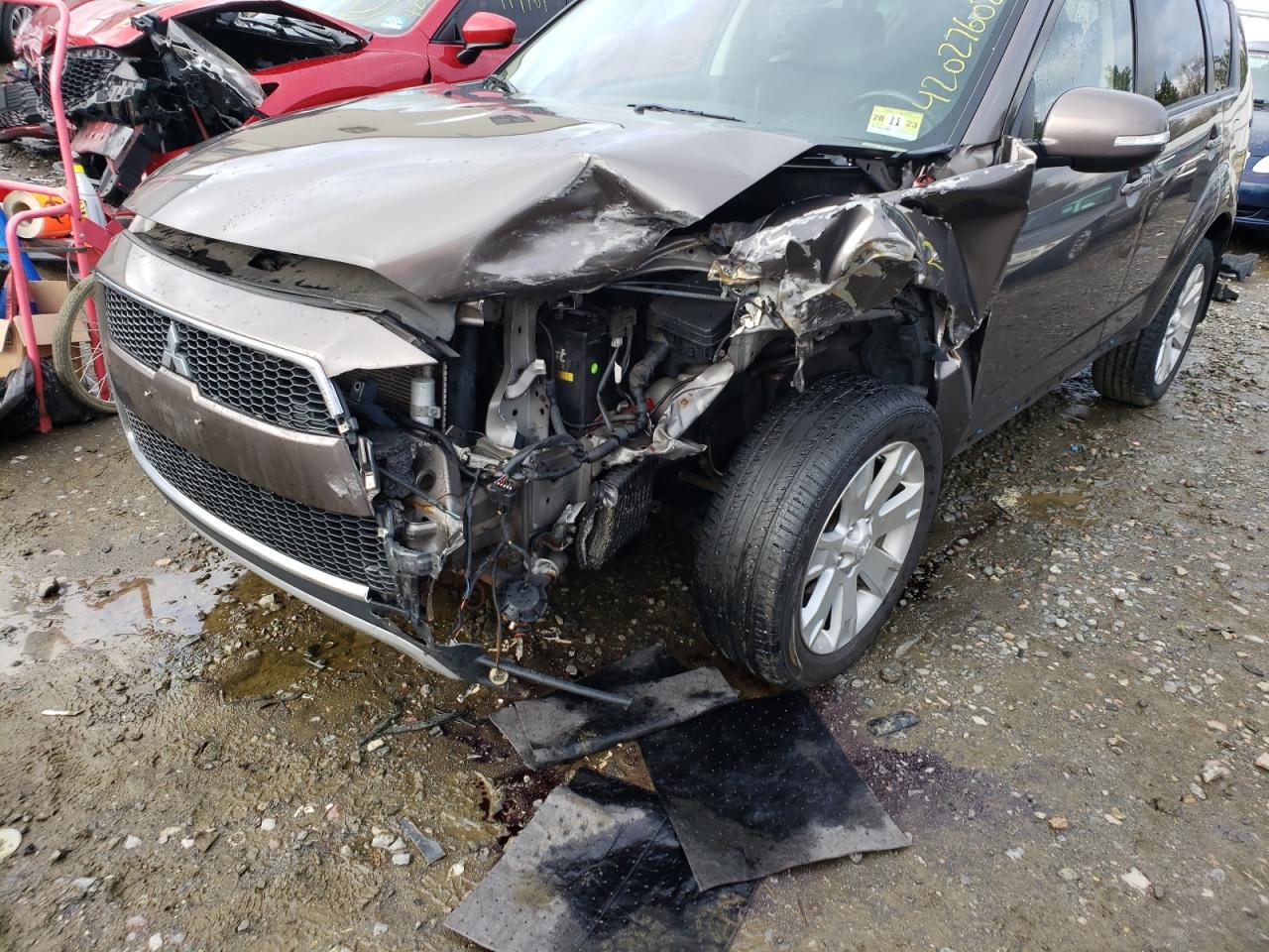 Photo 9 from auction – 2013 MITSUBISHI OUTLANDER with VIN JA4JT3AW4DU006554