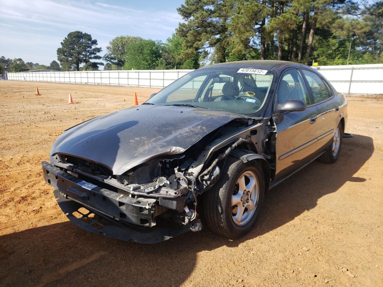 Photo 2 from auction – 2003 FORD TAURUS SE with VIN 1FAFP53U53A244538