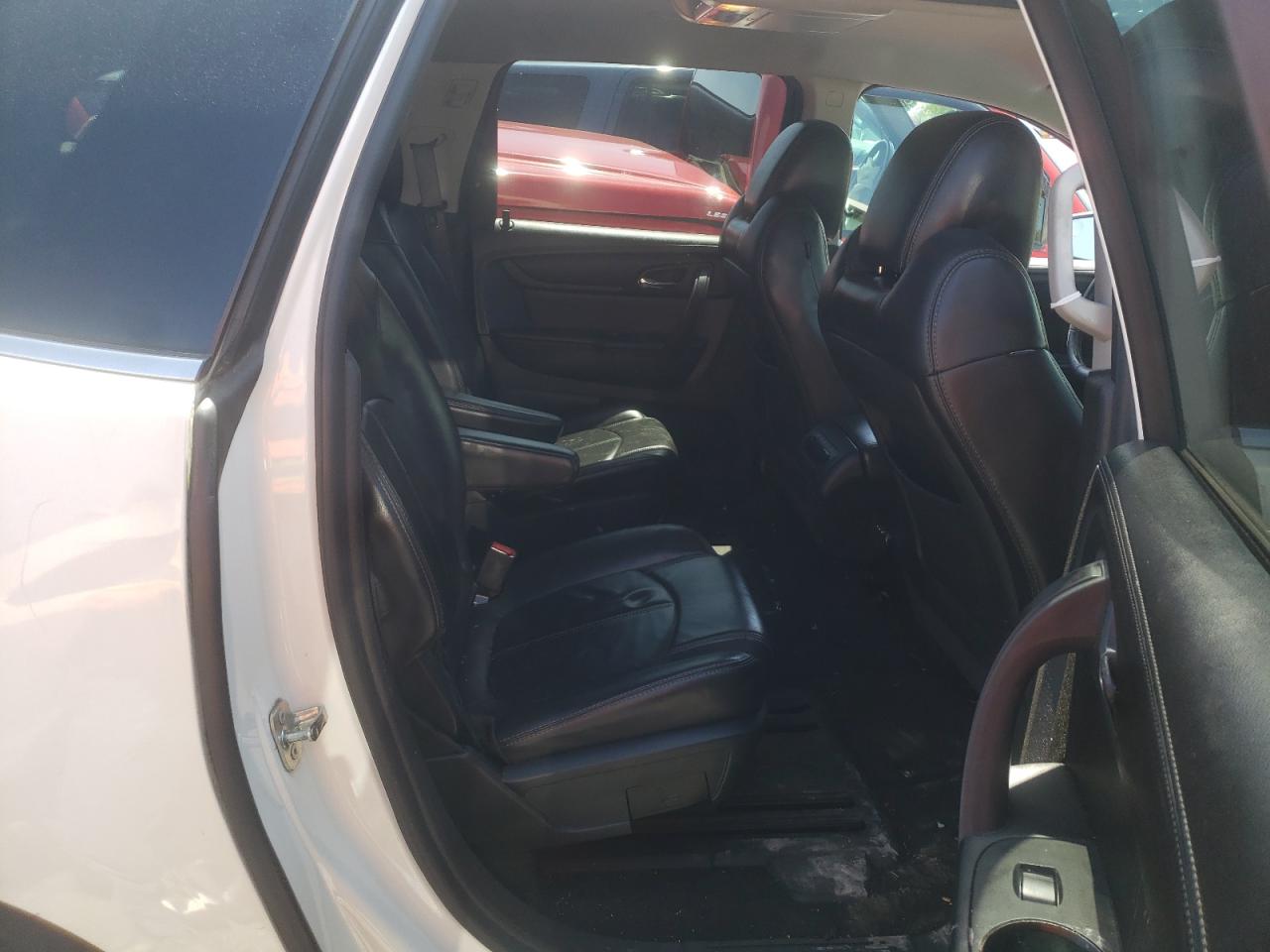 Photo 6 from auction – 2013 CHEVROLET TRAVERSE L with VIN 1GNKRJKD4DJ178313
