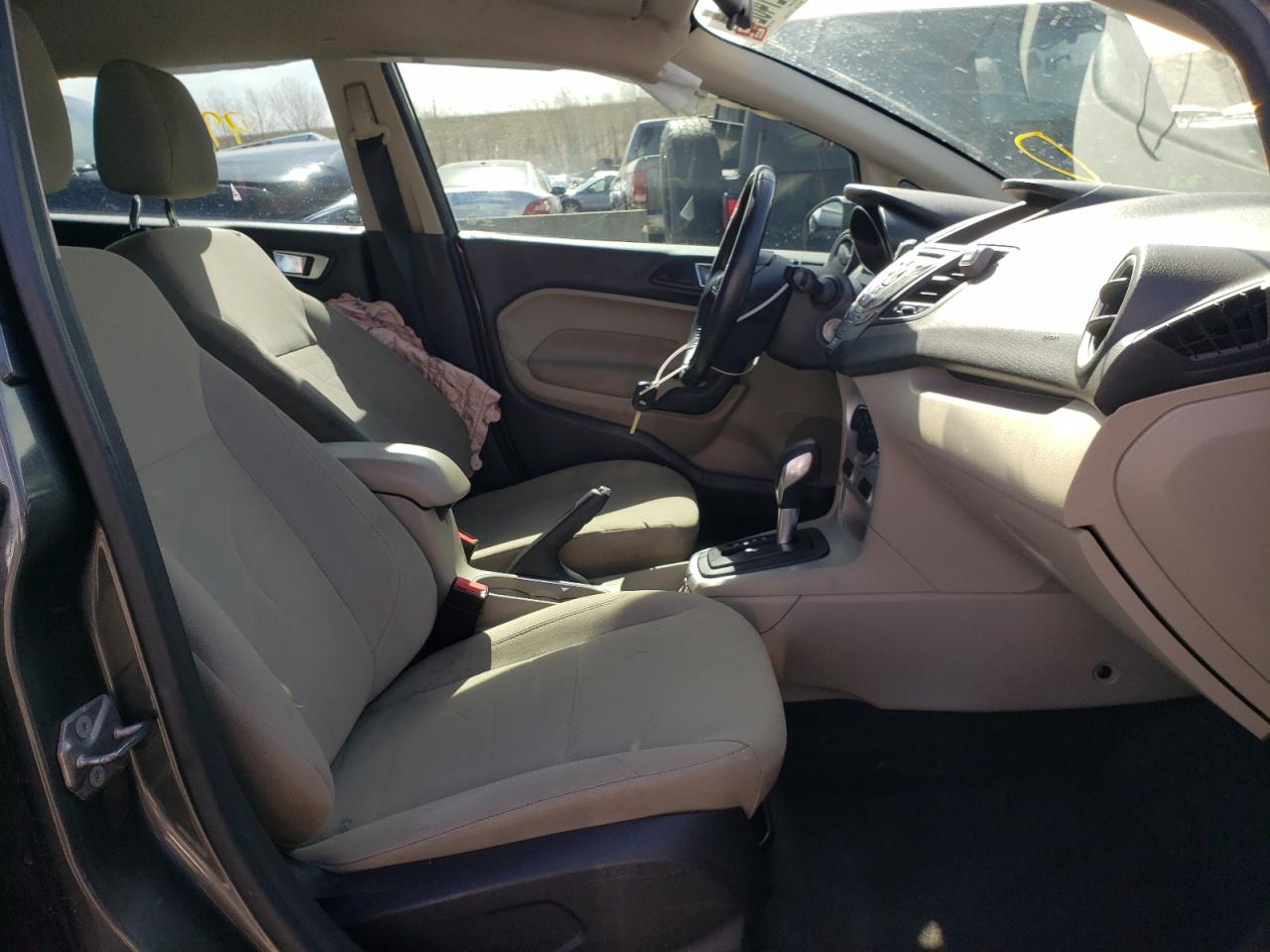 Photo 5 from auction – 2016 FORD FIESTA SE with VIN 3FADP4EJ4GM164841