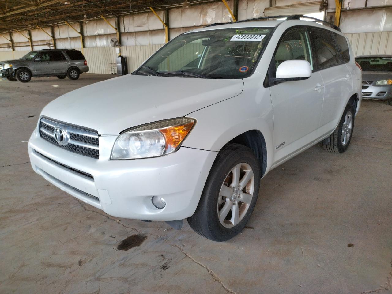 Photo 2 from auction – 2008 TOYOTA RAV4 LIMIT with VIN JTMBD31V885159792