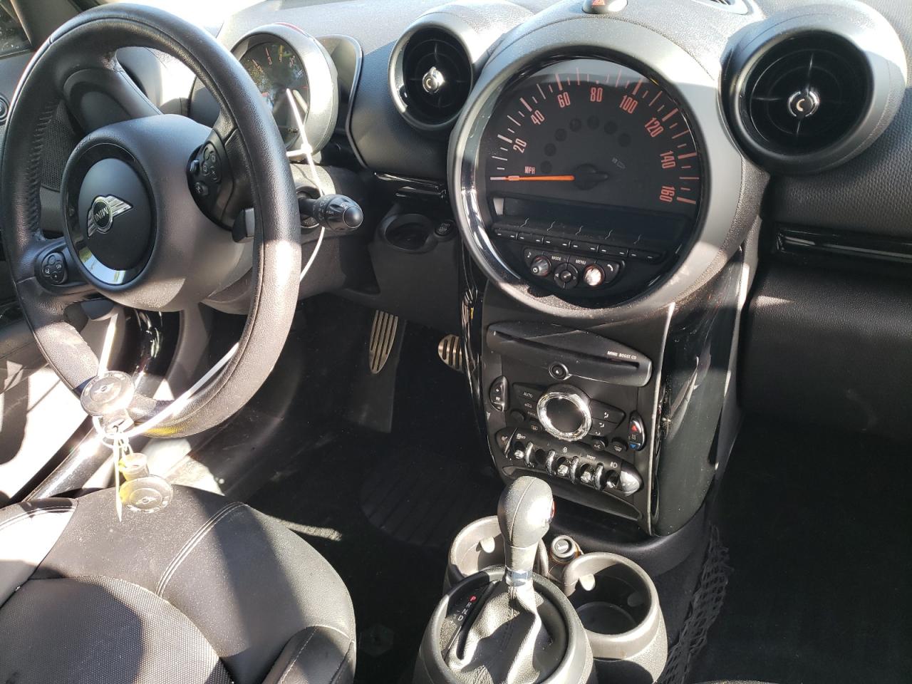 Photo 9 from auction – 2015 MINI COOPER S C with VIN WMWZC5C57FWP43969