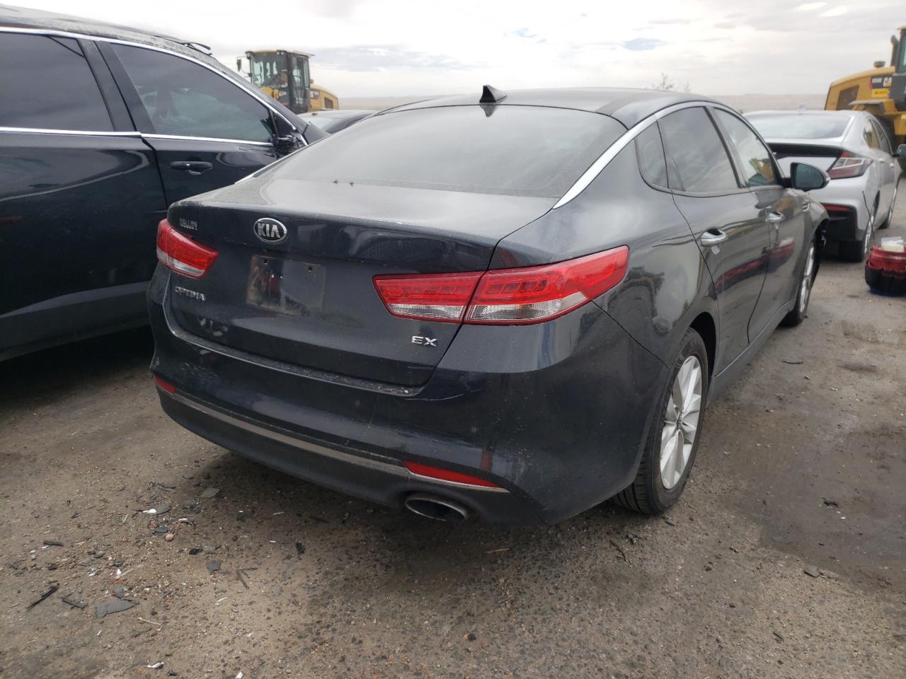Photo 4 from auction – 2016 KIA OPTIMA EX with VIN 5XXGU4L3XGG102138