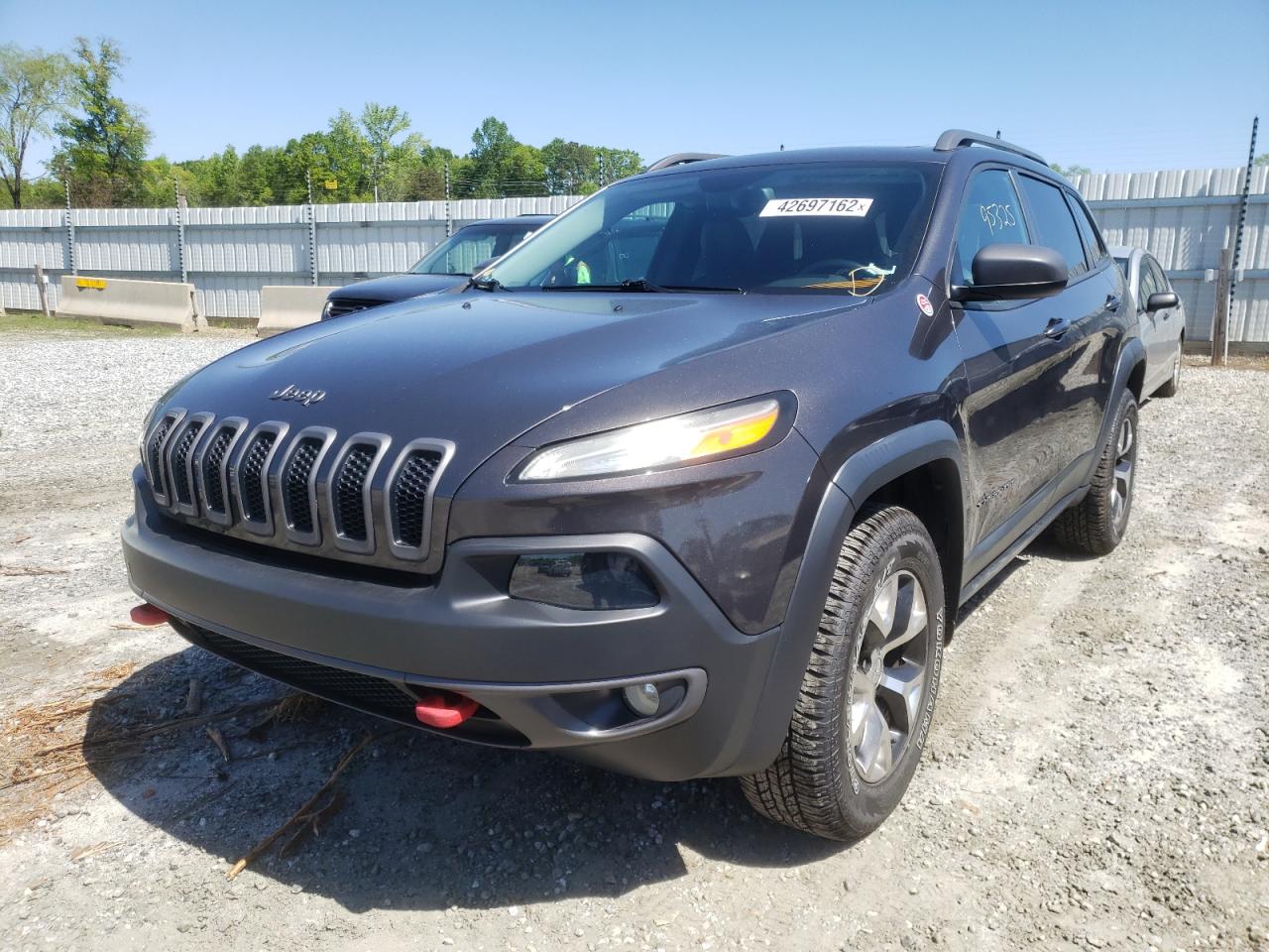 Photo 2 from auction – 2014 JEEP CHEROKEE T with VIN 1C4PJMBB2EW145739