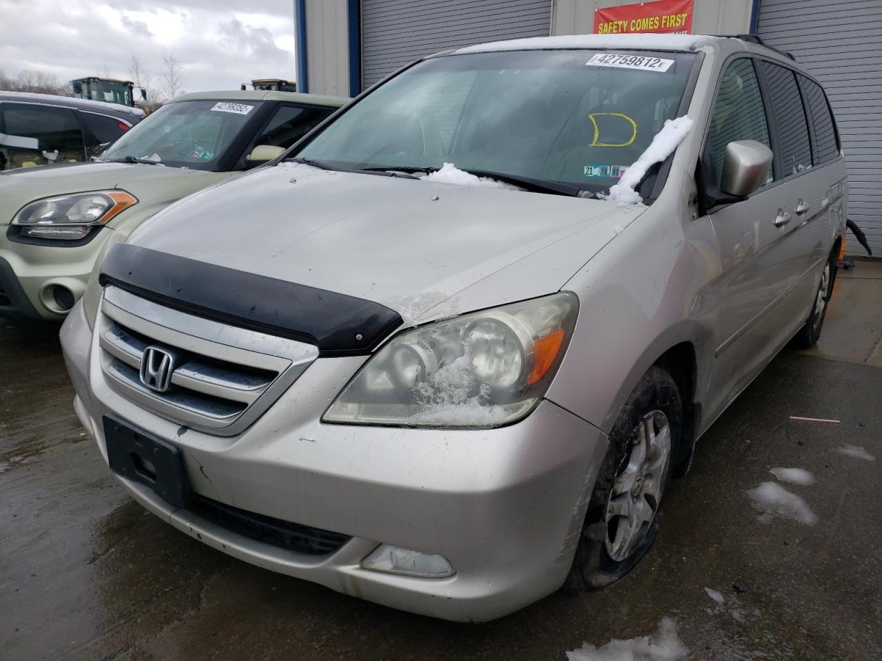 Photo 2 from auction – 2006 HONDA ODYSSEY EX with VIN 5FNRL38466B401361