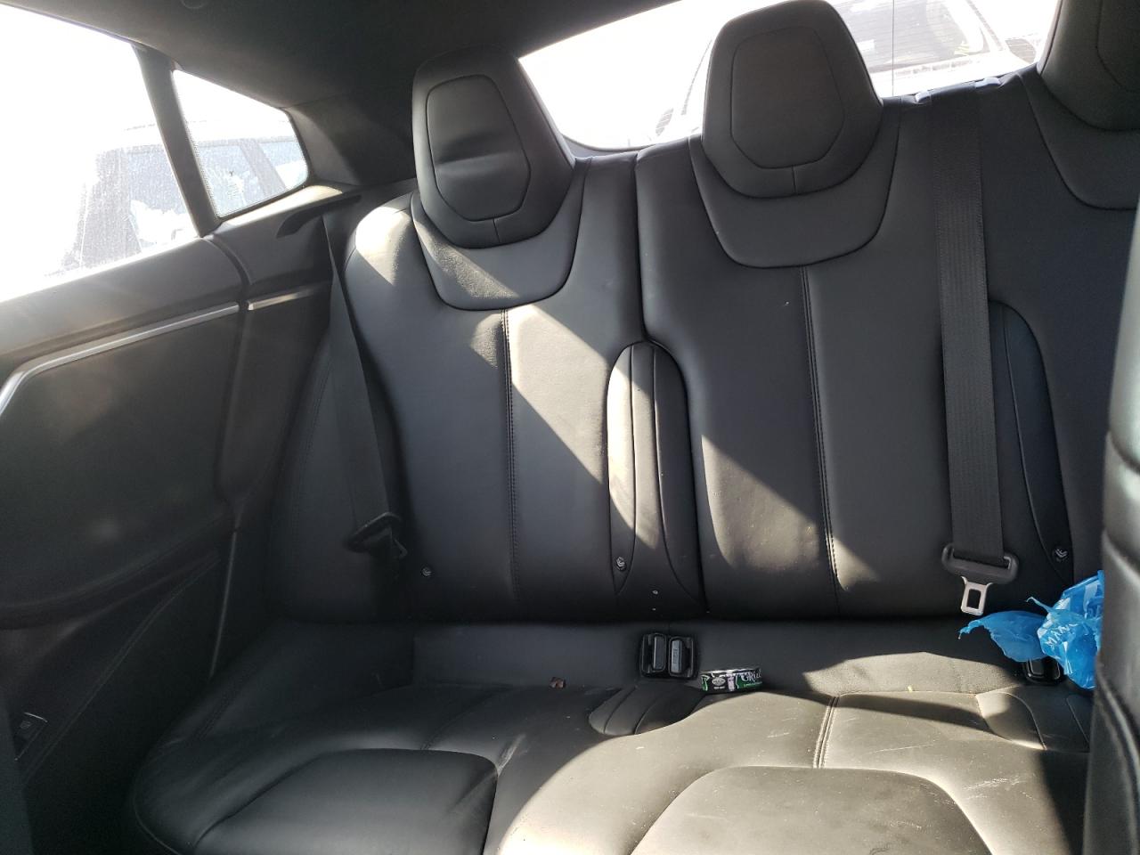 Photo 6 from auction – 2015 TESLA MODEL S with VIN 5YJSA1E28FF111234