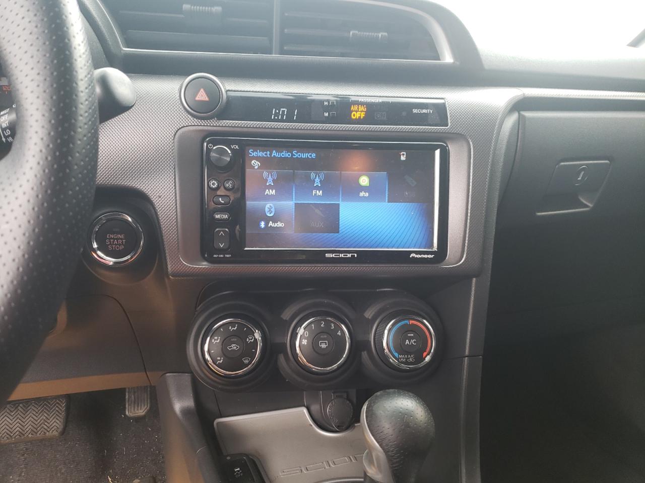 Photo 9 from auction – 2016 TOYOTA SCION TC with VIN JTKJF5C77GJ022096