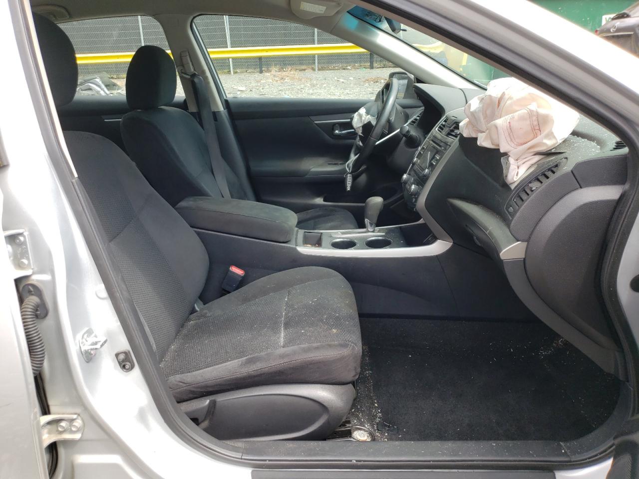 Photo 5 from auction – 2015 NISSAN ALTIMA 2.5 with VIN 1N4AL3AP1FC152763