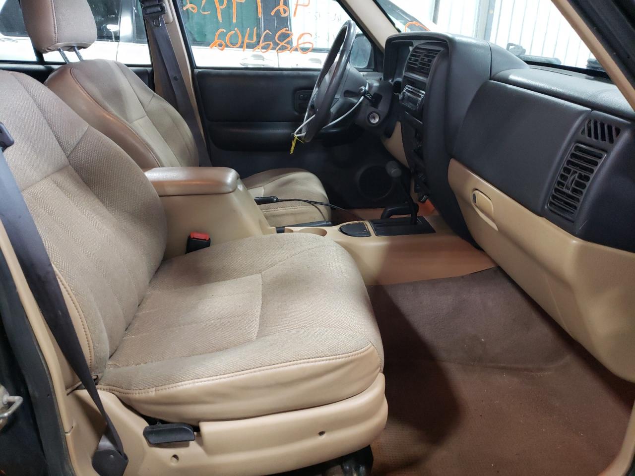 Photo 5 from auction – 1999 JEEP CHEROKEE S with VIN 1J4FF68S5XL672690