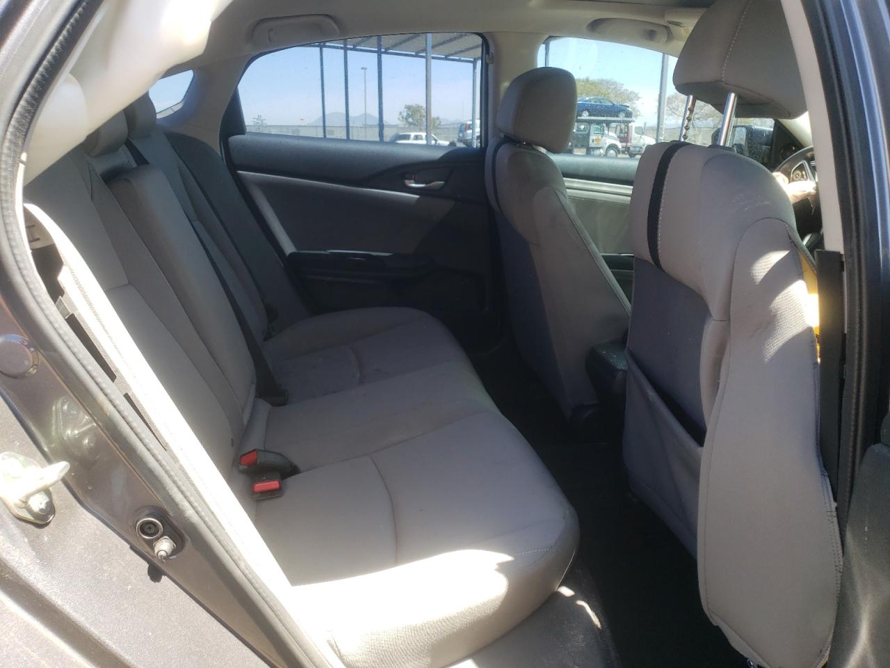 Photo 6 from auction – 2016 HONDA CIVIC EX with VIN 2HGFC2F70GH557273