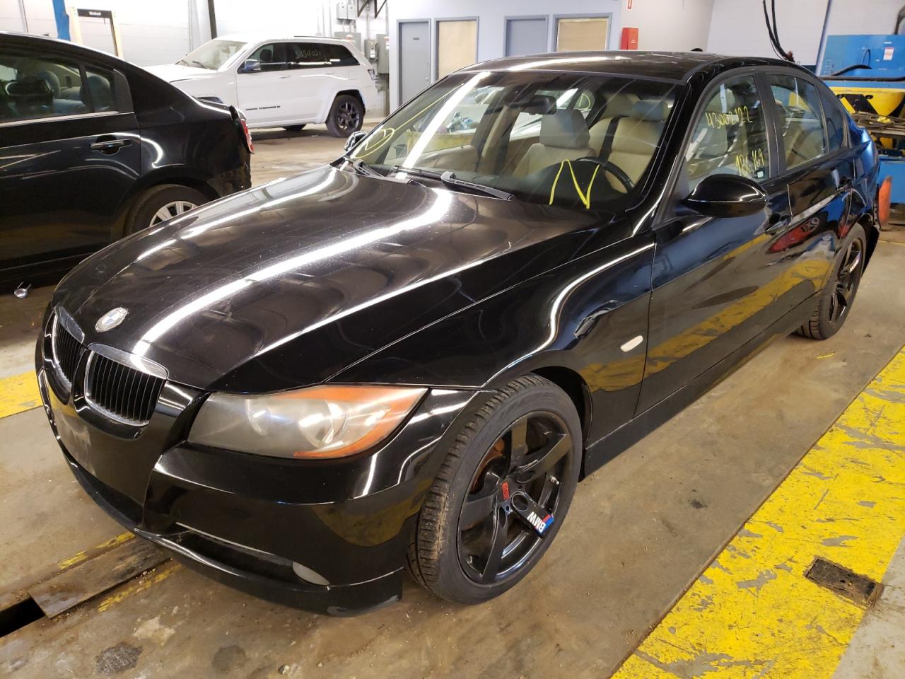 Photo 2 from auction – 2008 BMW 328 I with VIN WBAVA37528NL55026