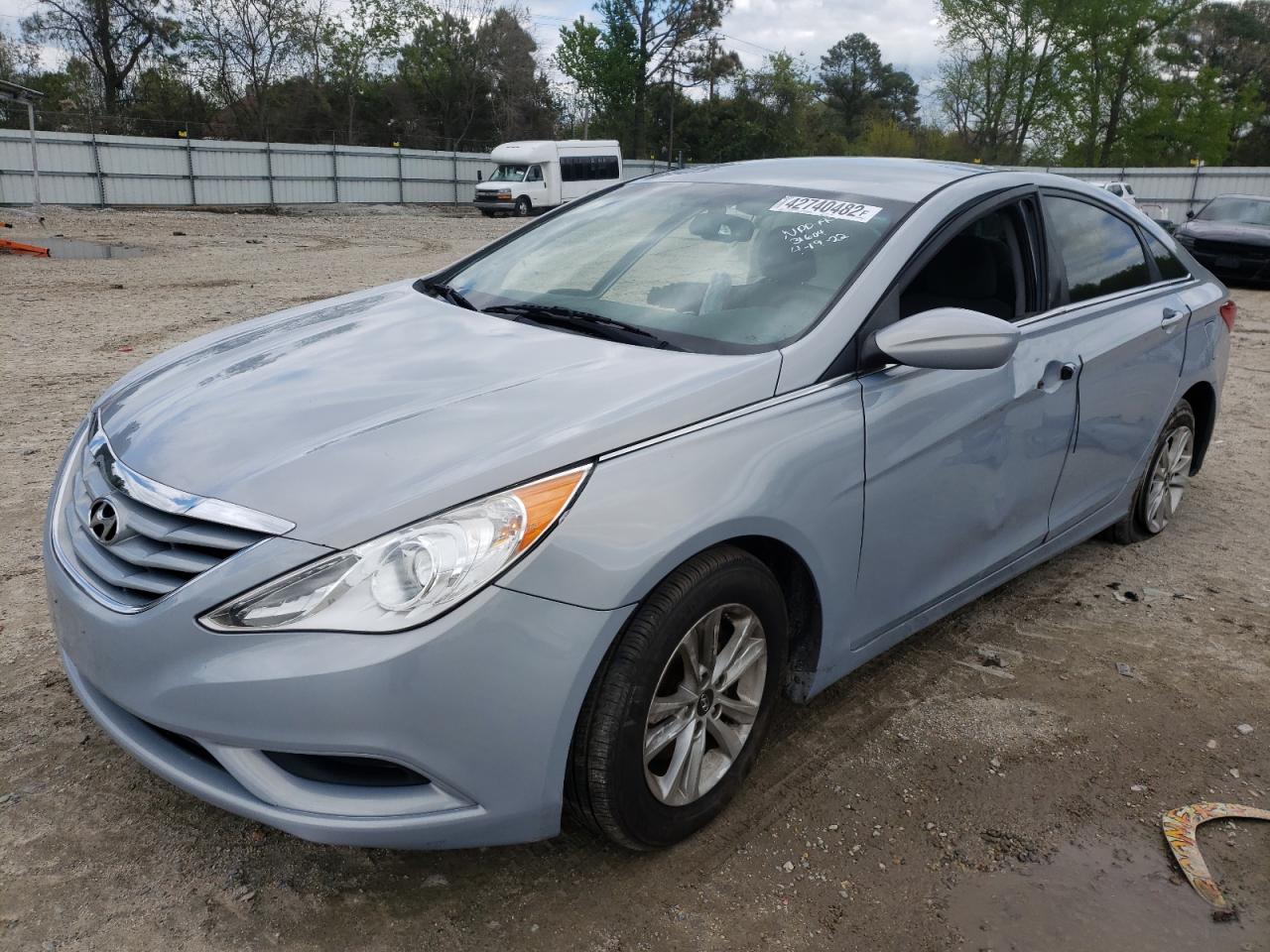Photo 2 from auction – 2012 HYUNDAI SONATA GLS with VIN 5NPEB4AC5CH431604
