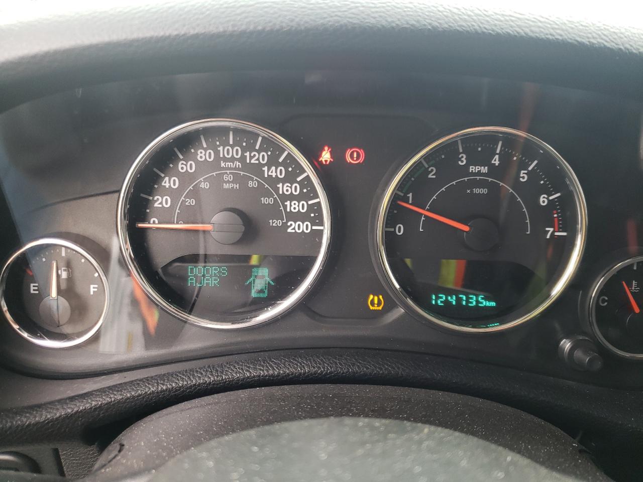 Photo 8 from auction – 2015 JEEP WRANGLER U with VIN 1C4BJWEG1FL614996