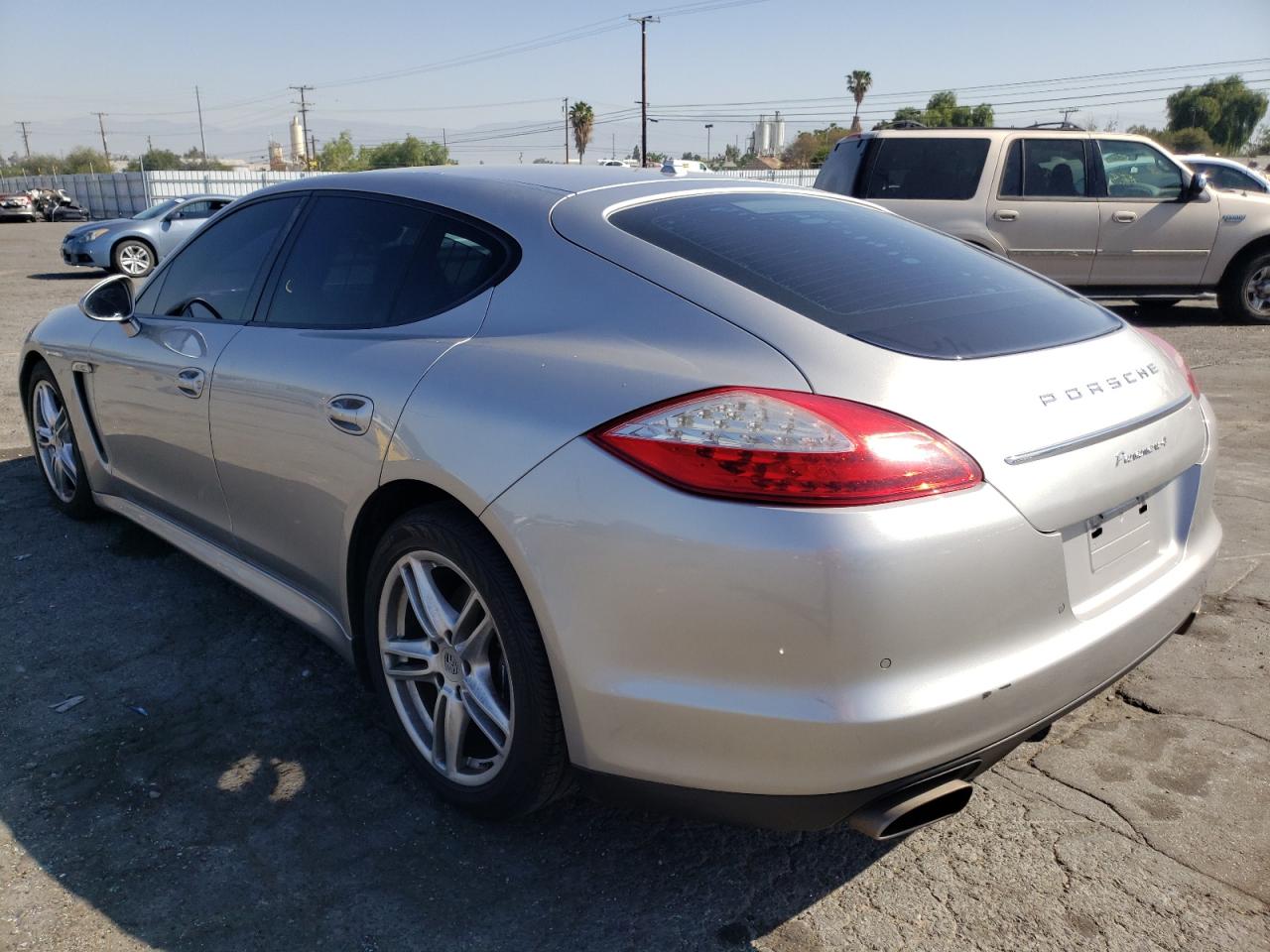 Photo 3 from auction – 2012 PORSCHE PANAMERA 2 with VIN WP0AA2A74CL018500