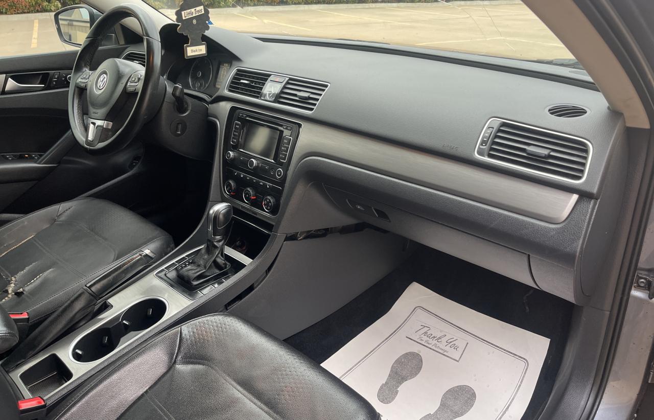 Photo 5 from auction – 2014 VOLKSWAGEN PASSAT SE with VIN 1VWBN7A32EC007434