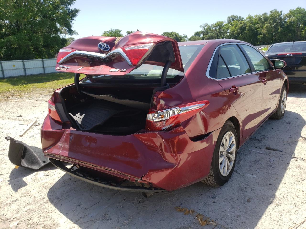 Photo 4 from auction – 2016 TOYOTA CAMRY HYBR with VIN 4T1BD1FK0GU188979