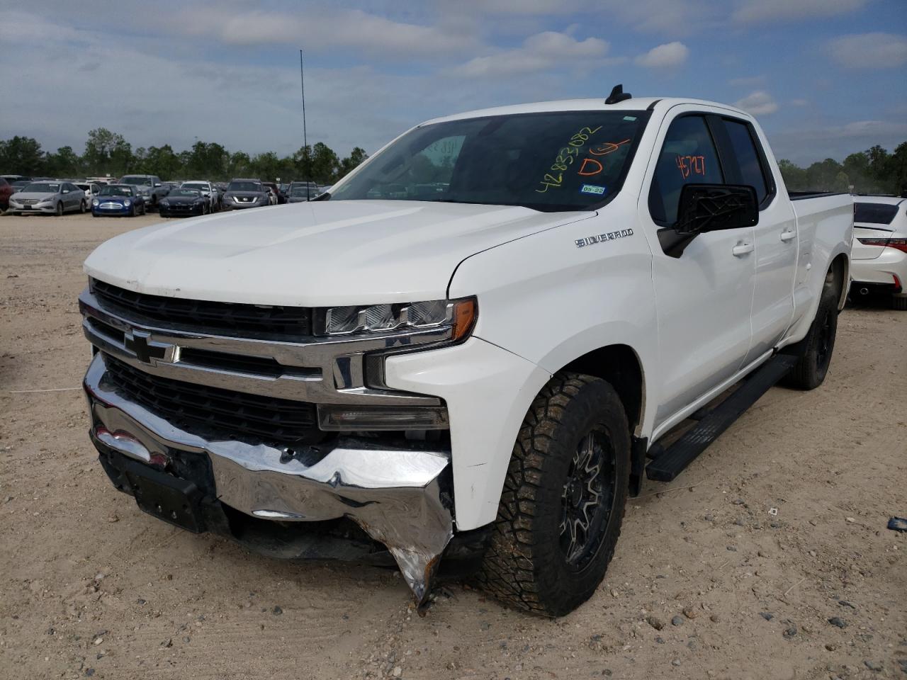 Photo 2 from auction – 2020 CHEVROLET SILVERADO with VIN 1GCRWCED2LZ110776