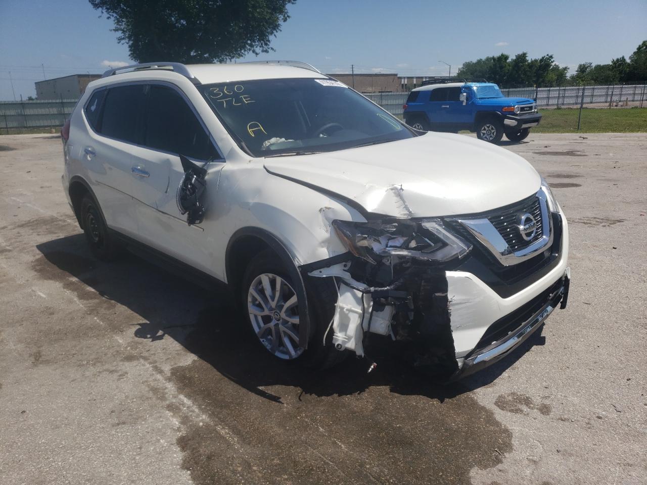 NISSAN ROGUE S 2017 with VIN KNMAT2MT1HP534400 - Photo from auction