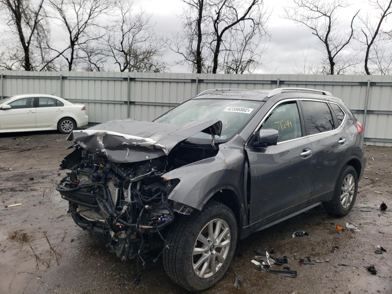 Photo 2 from auction – 2017 NISSAN ROGUE S with VIN KNMAT2MV6HP549122