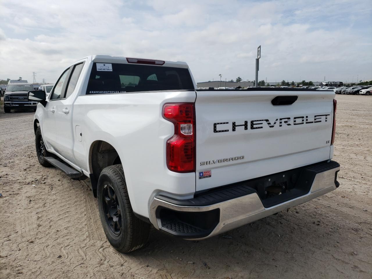 Photo 3 from auction – 2020 CHEVROLET SILVERADO with VIN 1GCRWCED2LZ110776