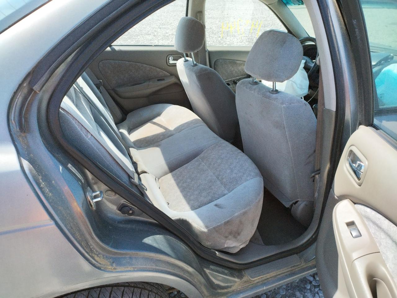 Photo 6 from auction – 2001 NISSAN SENTRA XE with VIN 3N1CB51D71L512237