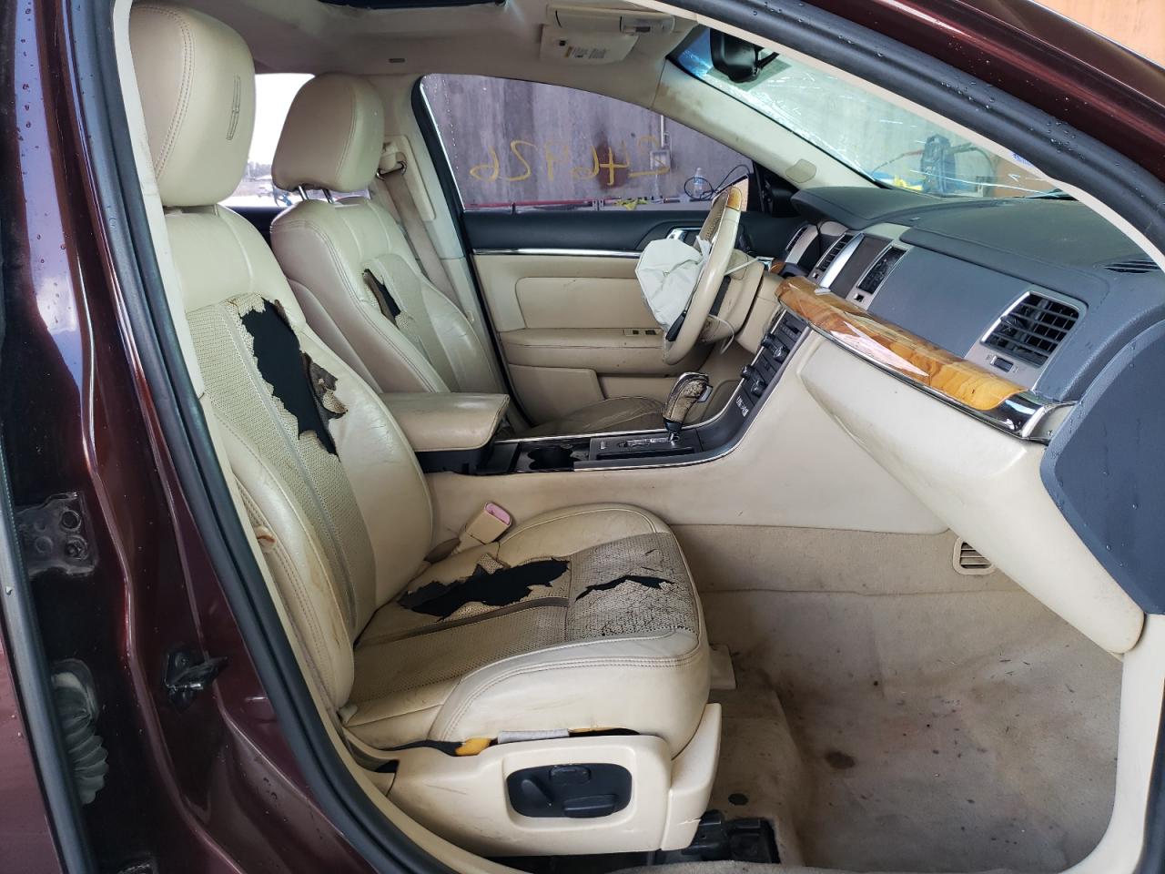 Photo 5 from auction – 2009 LINCOLN MKS with VIN 1LNHM93R09G621454