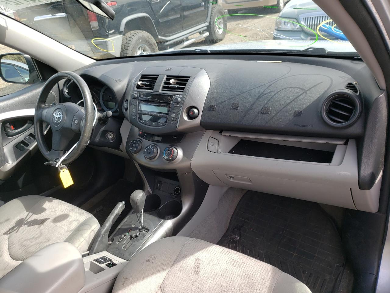 Photo 9 from auction – 2009 TOYOTA RAV4 with VIN JTMBF33V09D003826