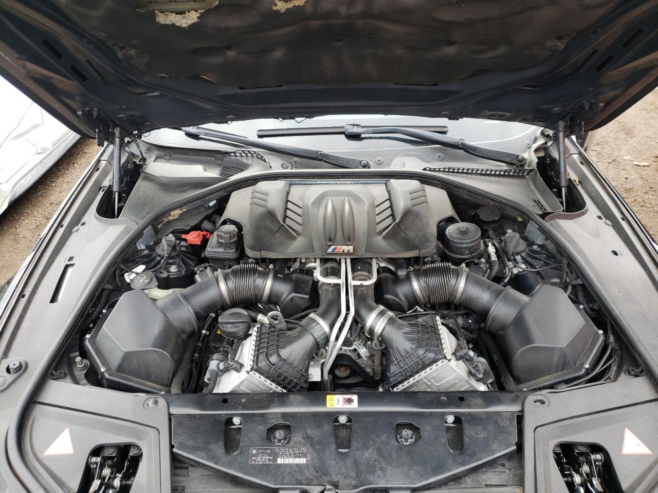 Photo 7 from auction – 2014 BMW M5 with VIN WBSFV9C52ED593344