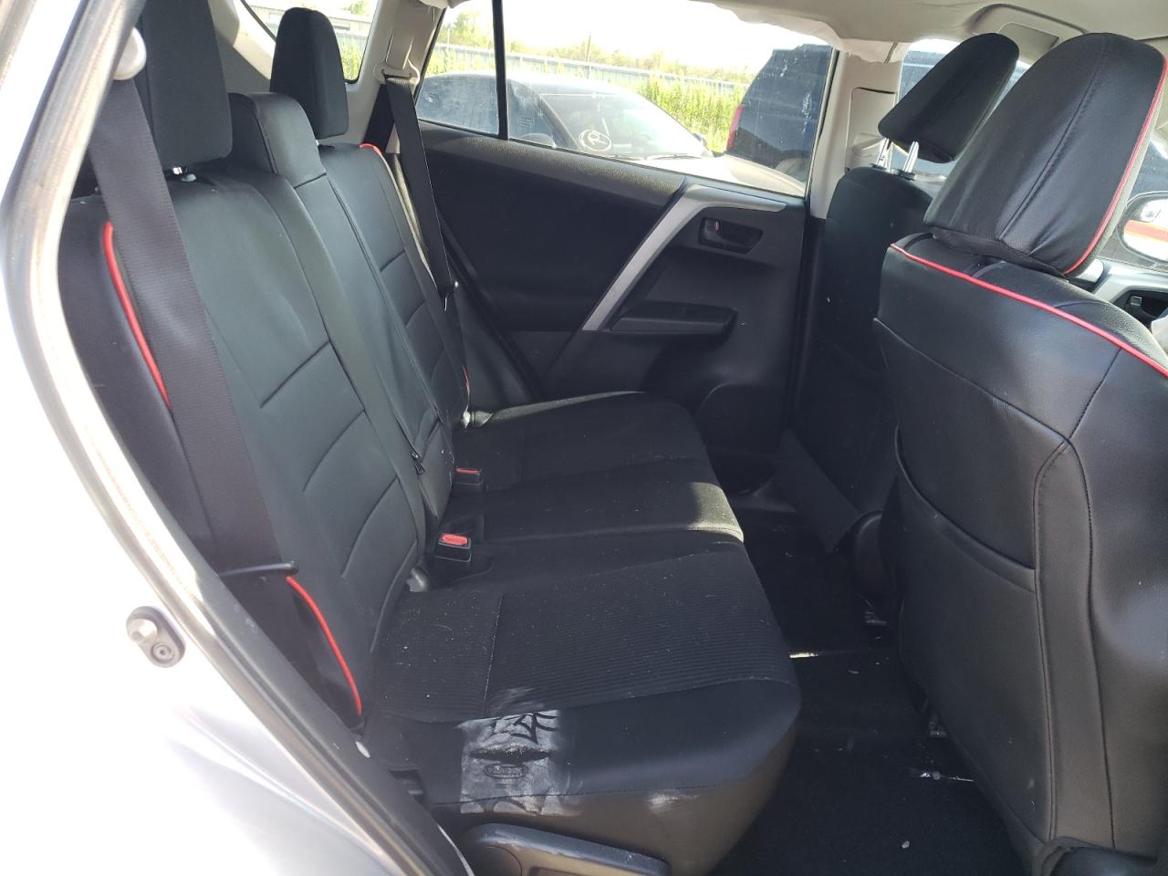 Photo 6 from auction – 2016 TOYOTA RAV4 LE with VIN 2T3ZFREV2GW286924