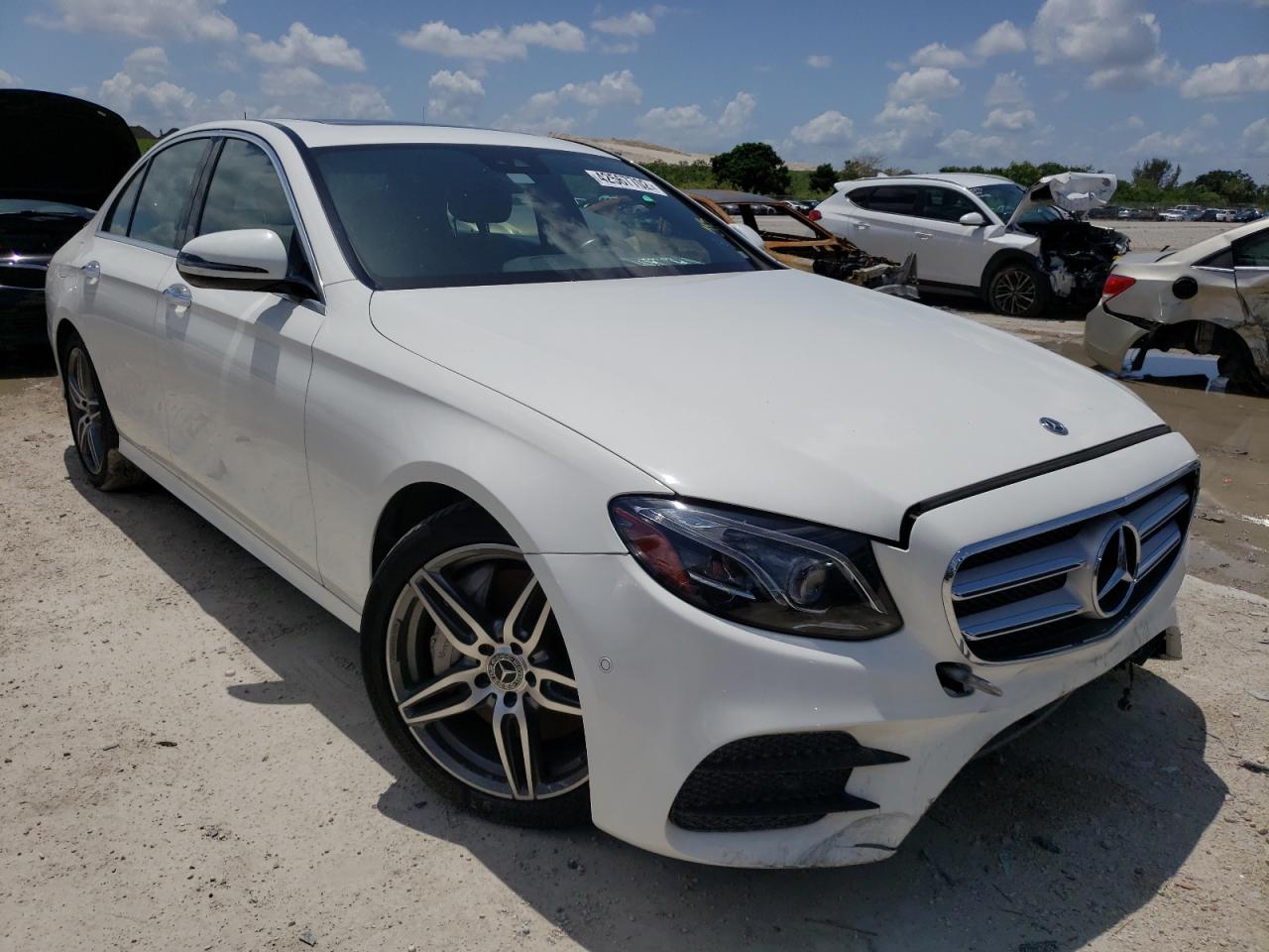 MERCEDES-BENZ E 300 2018 with VIN WDDZF4JB3JA313509 - Photo from auction
