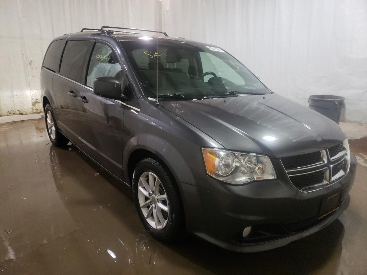 DODGE GRAND CARA 2018 with VIN 2C4RDGCG4JR360246 - Photo from auction