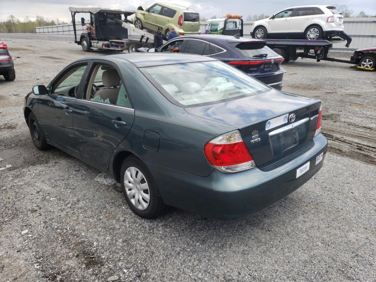 Photo 3 from auction – 2005 TOYOTA CAMRY LE with VIN 4T1BE30K65U087430