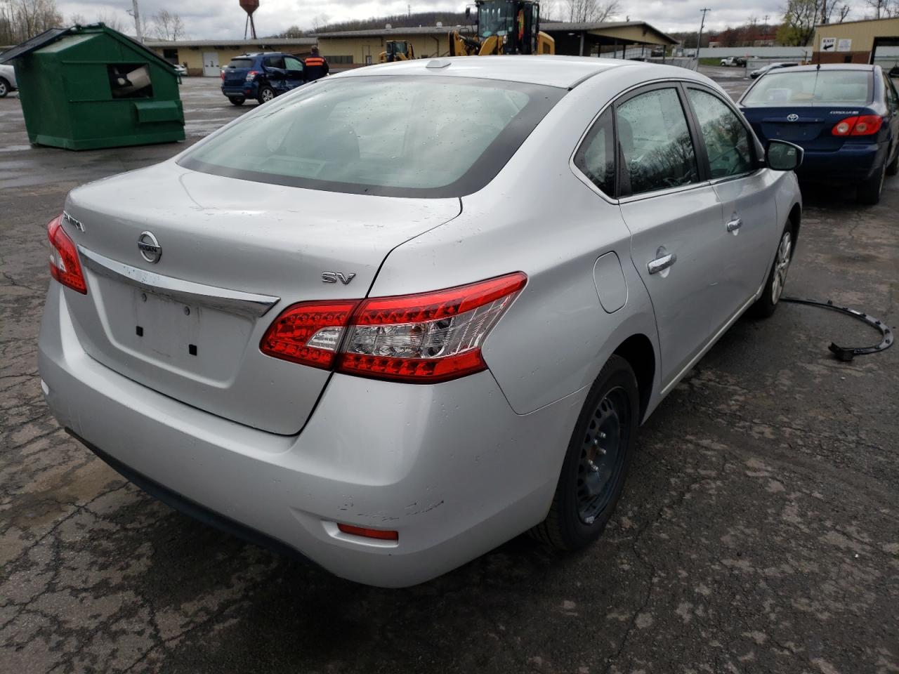 Photo 4 from auction – 2015 NISSAN SENTRA S with VIN 3N1AB7AP5FL665395