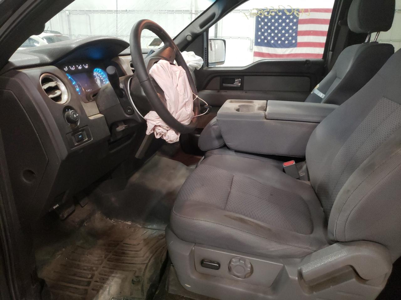 Photo 5 from auction – 2013 FORD F150 SUPER with VIN 1FTFX1EF1DKD26215