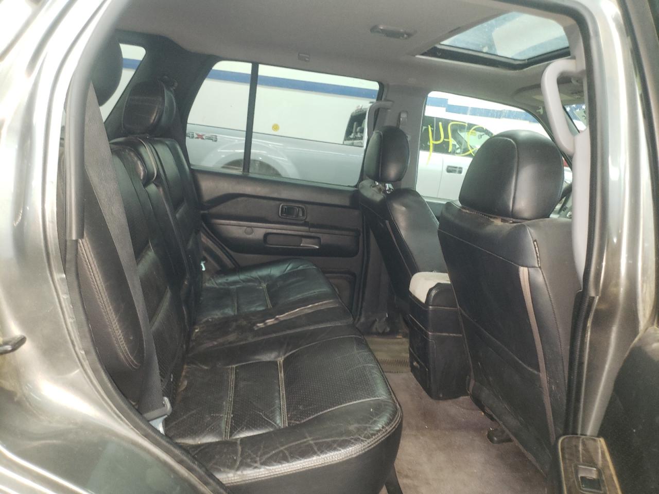 Photo 6 from auction – 2004 NISSAN PATHFINDER with VIN JN8DR09Y84W916786