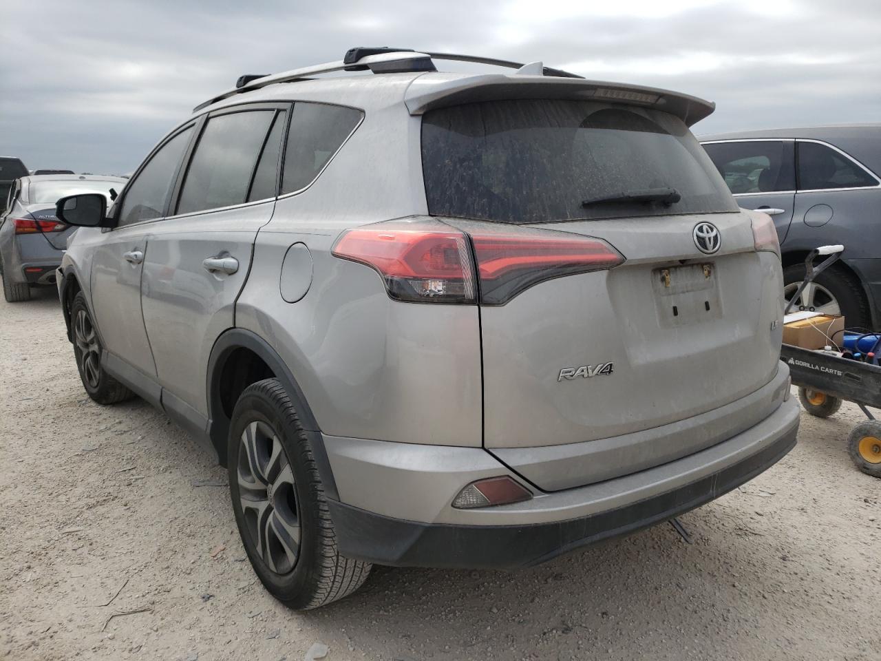Photo 3 from auction – 2016 TOYOTA RAV4 LE with VIN 2T3ZFREV2GW263627