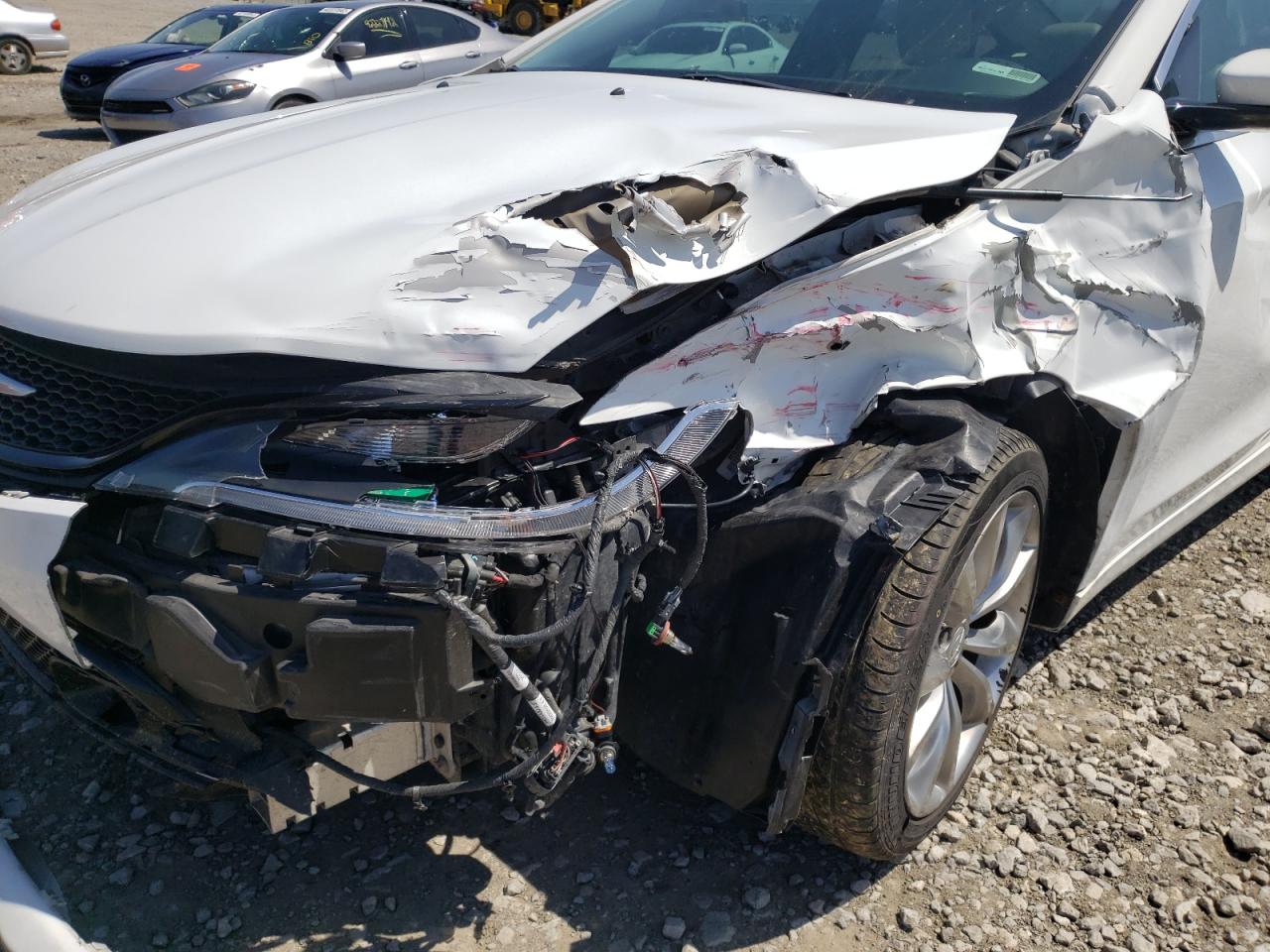 Photo 9 from auction – 2015 CHRYSLER 200 C with VIN 1C3CCCCG0FN608907