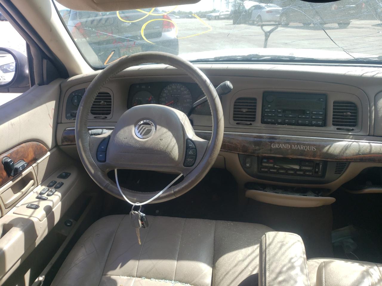 Photo 9 from auction – 2004 MERCURY GRAND MARQ with VIN 2MEFM75W24X657991