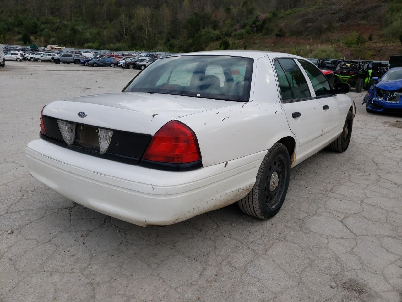 Photo 4 from auction – 2008 FORD CROWN VICT with VIN 2FAFP71V98X158994