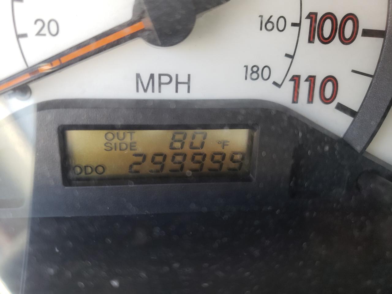 Photo 8 from auction – 2004 TOYOTA COROLLA with VIN 2T1BR32E64C216004