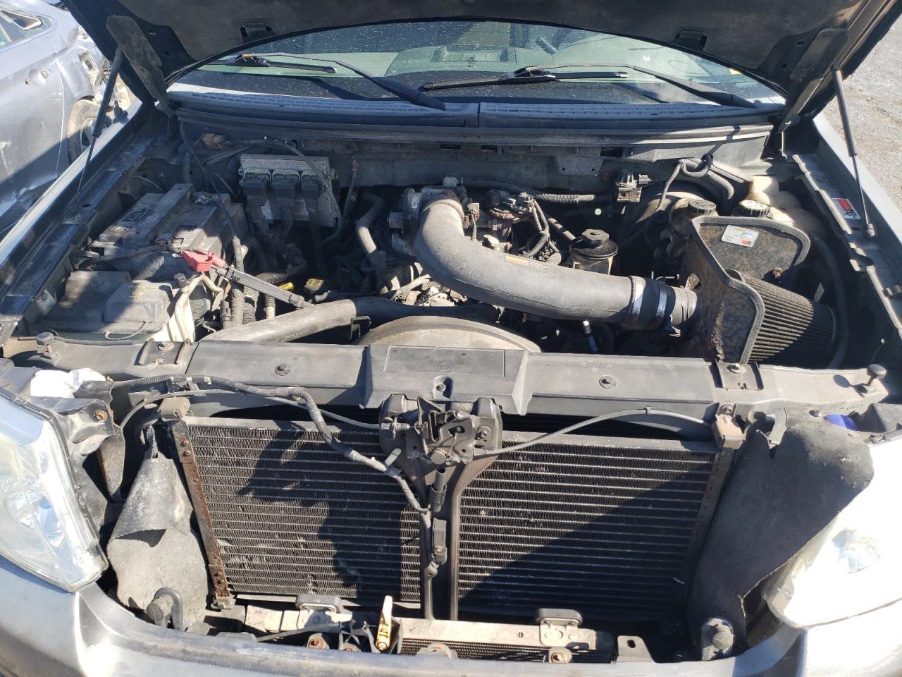 Photo 7 from auction – 2005 FORD F150 with VIN 1FTRX12W85FA38123