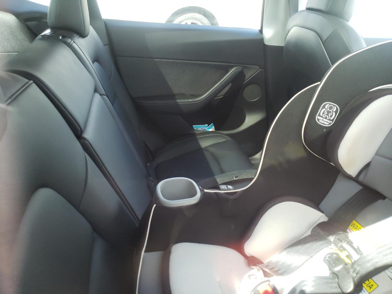 Photo 6 from auction – 2021 TESLA MODEL Y with VIN 5YJYGDEE8MF150259