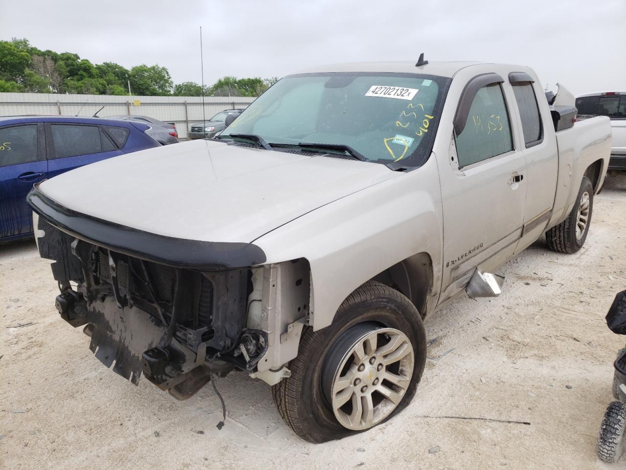 Photo 2 from auction – 2009 CHEVROLET SILVERADO with VIN 1GCEC29J19Z233401