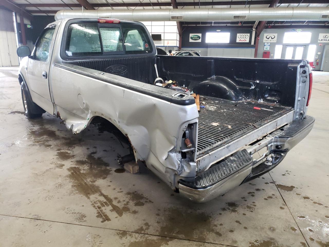 Photo 3 from auction – 2003 FORD F150 with VIN 1FTRF18233NB84634
