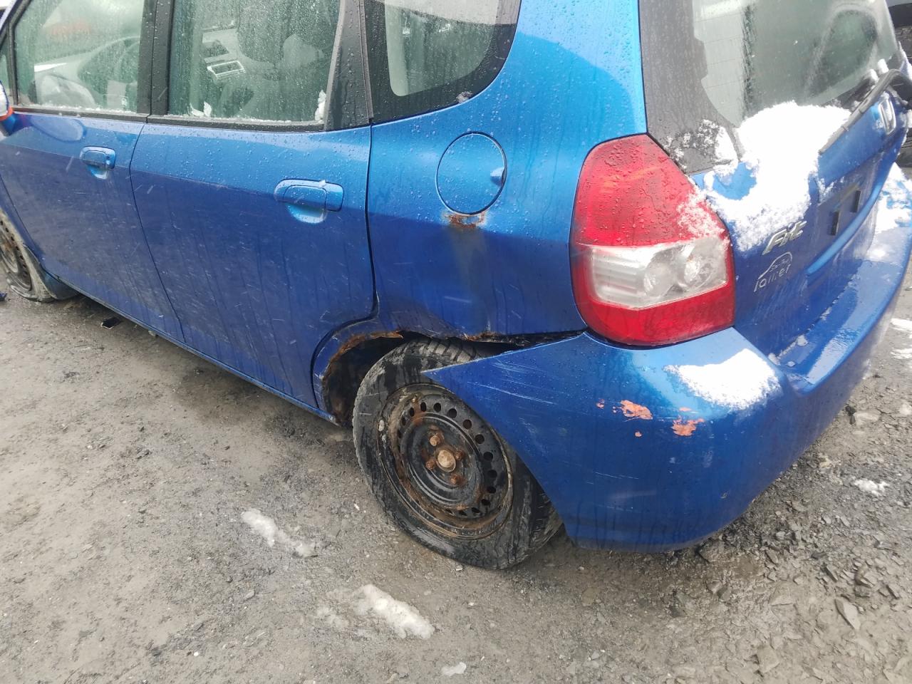 Photo 9 from auction – 2007 HONDA FIT with VIN JHMGD38497S801082