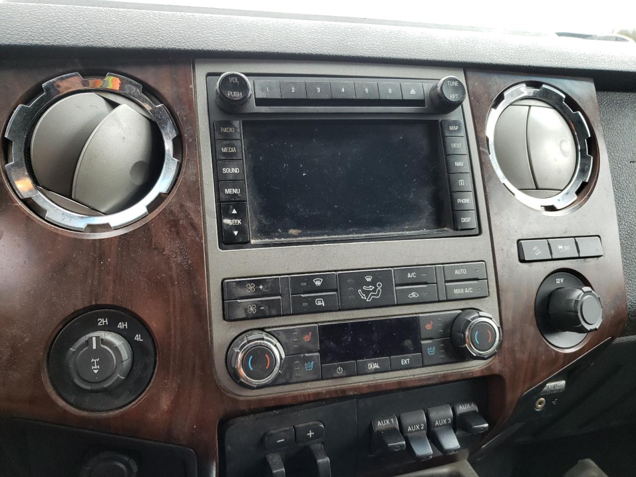 Photo 9 from auction – 2011 FORD F250 SUPER with VIN 1FT7W2BT2BEA83341