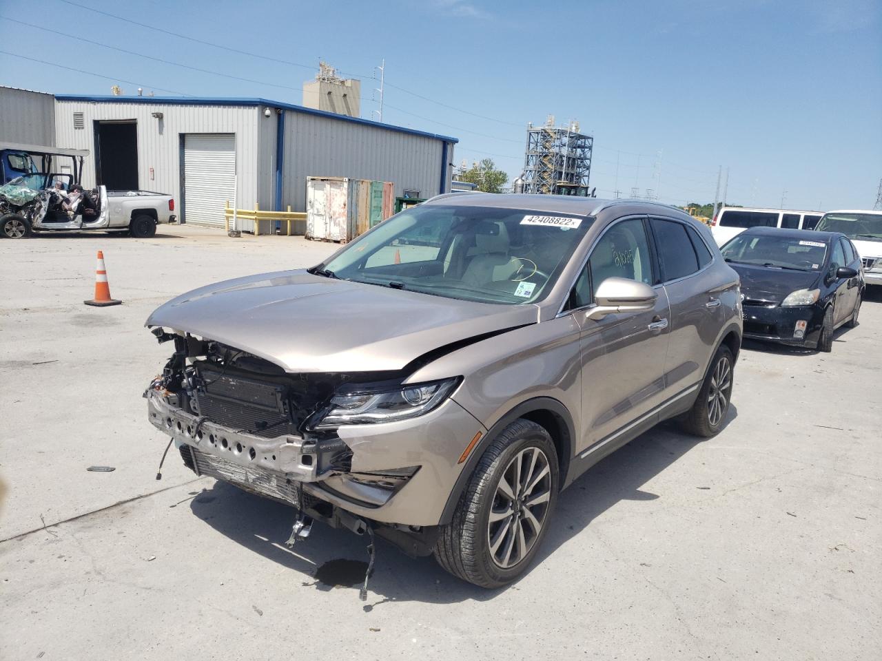 Photo 2 from auction – 2019 LINCOLN MKC RESERV with VIN 5LMCJ3C90KUL18081