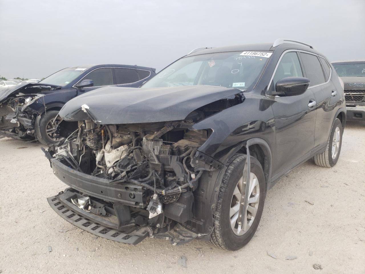Photo 2 from auction – 2016 NISSAN ROGUE S with VIN KNMAT2MV6GP667315