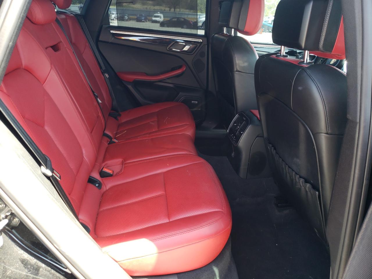 Photo 6 from auction – 2018 PORSCHE MACAN S with VIN WP1AB2A5XJLB32167